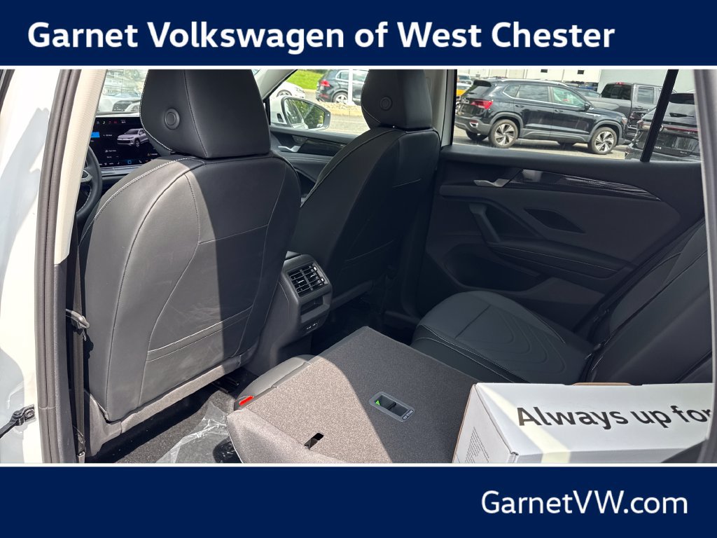 New 2026 Volkswagen Tiguan SE AWD/4WD image 26