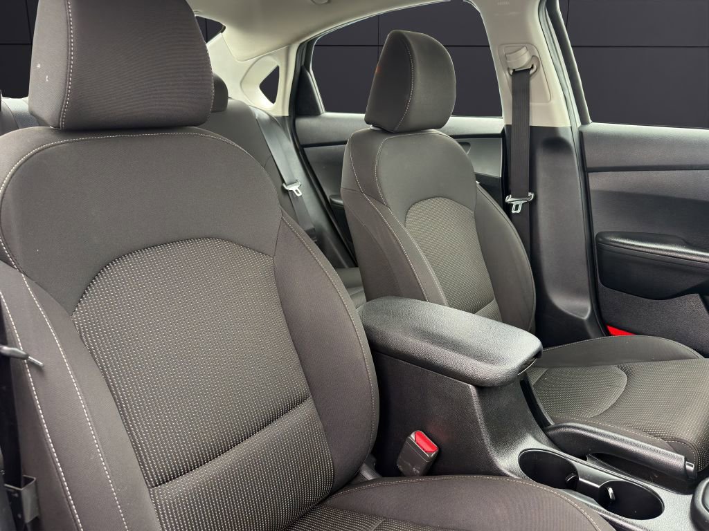 Used 2019 Kia Forte LXS image 14