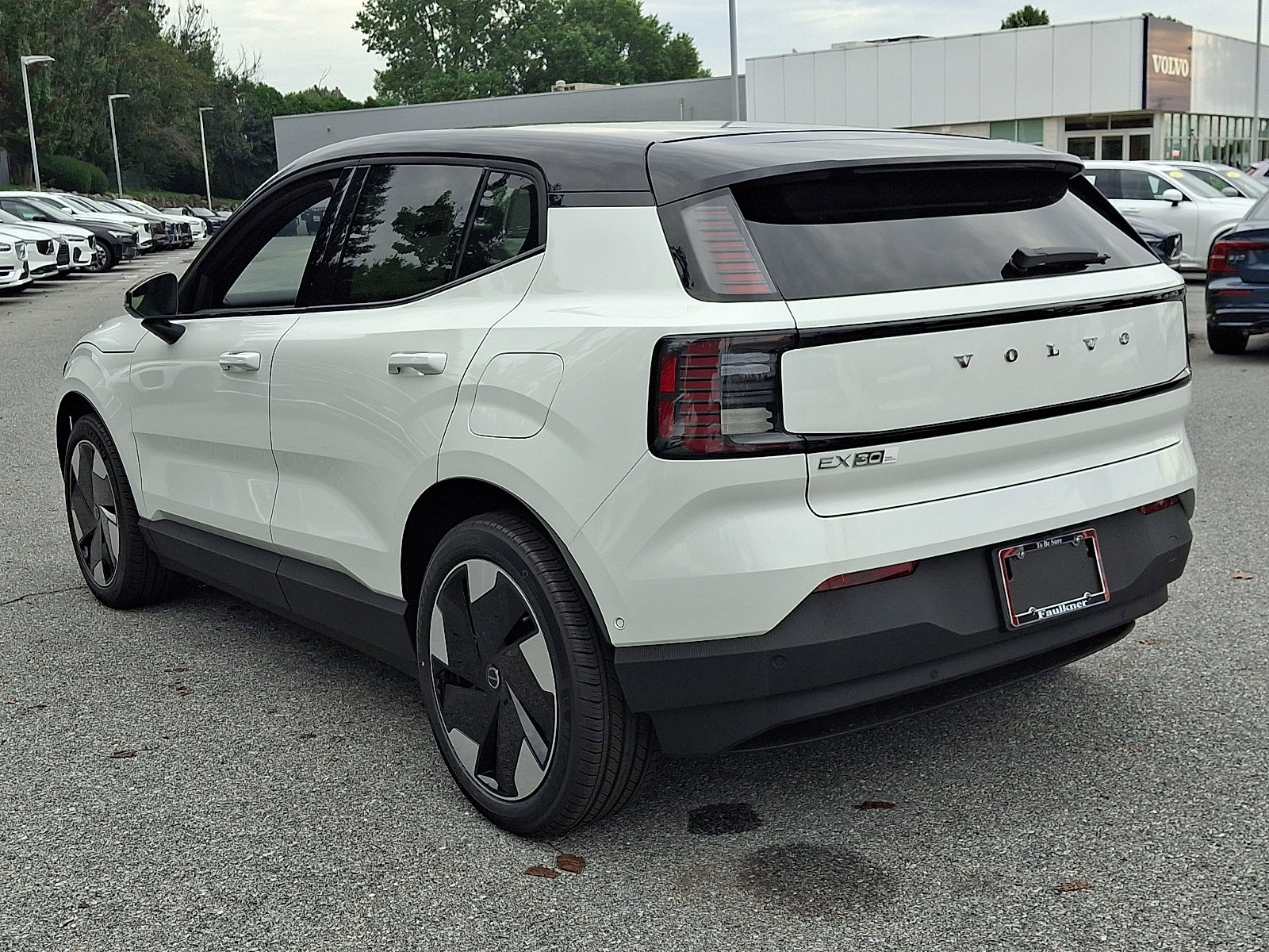 New 2026 Volvo EX30 Ultra w/ Climate Package AWD/4WD image 3