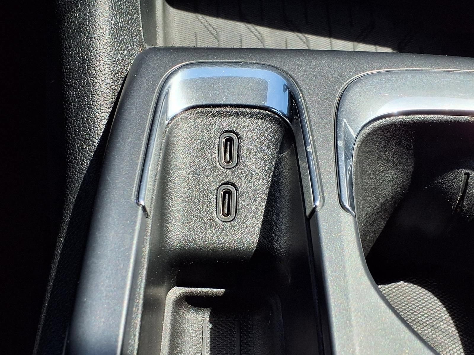 Used 2026 Chevrolet Equinox EV LT FWD image 10