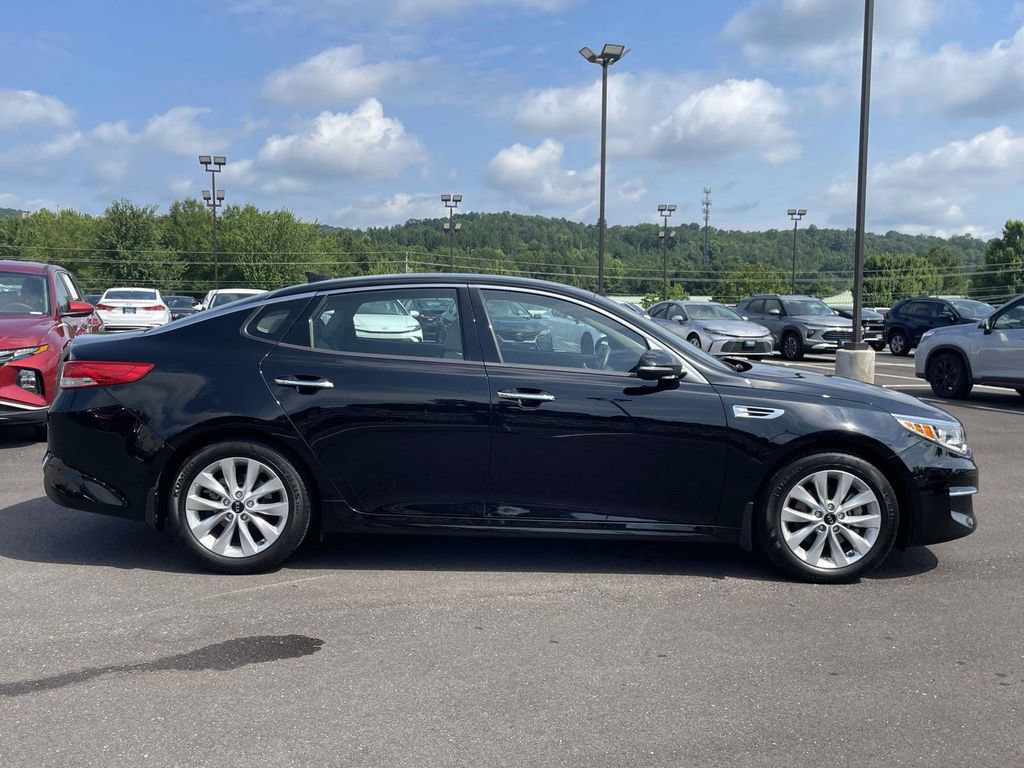 Used 2018 Kia Optima EX FWD image 2