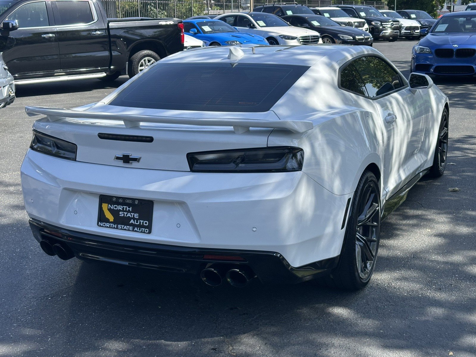 Used 2018 Chevrolet Camaro ZL1 RWD image 9