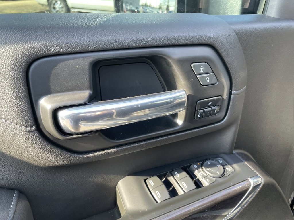 Used 2023 Chevrolet Silverado 2500 LTZ image 11
