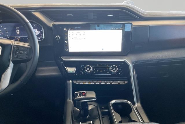 Used 2023 GMC Sierra 1500 Denali w/ Technology Package AWD/4WD image 9