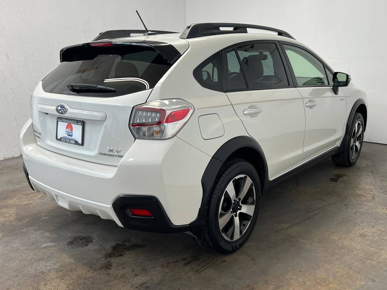 Used 2015 Subaru Crosstrek Touring AWD/4WD image 3