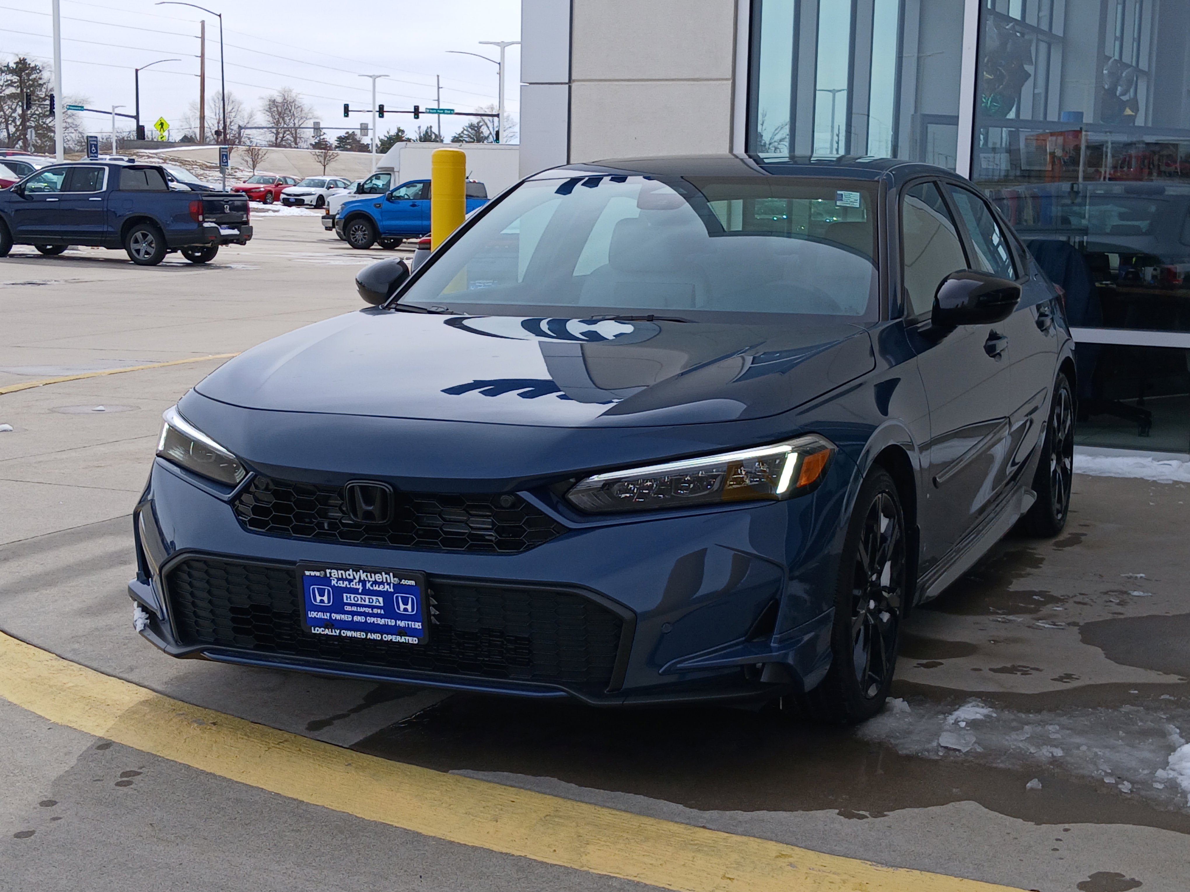 Used 2025 Honda Civic Sport image 3