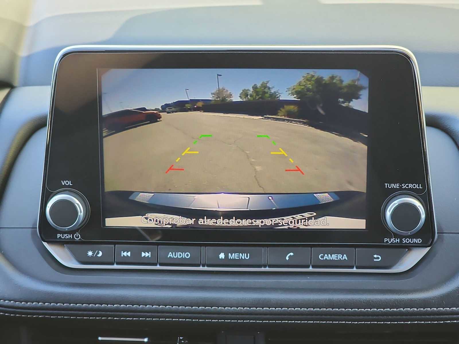 Used 2024 Nissan Rogue SV w/ SV Premium Package image 25