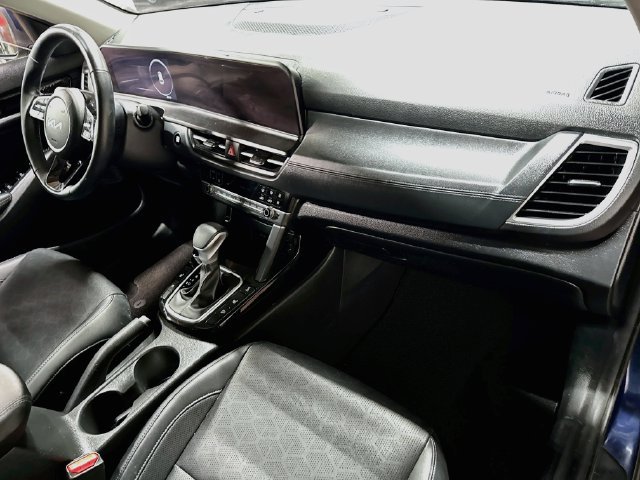 Certified 2024 Kia Seltos EX AWD/4WD image 30