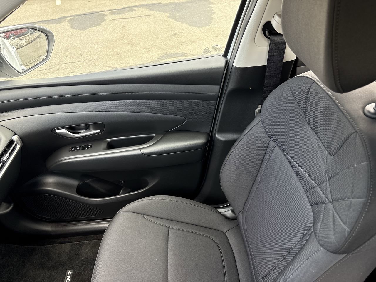Used 2025 Hyundai Tucson SE image 20