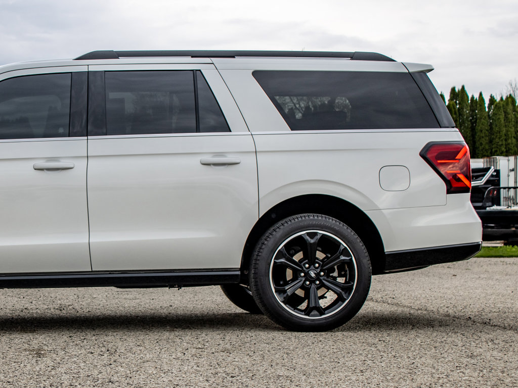 Used 2024 Ford Expedition Max Limited AWD/4WD image 44