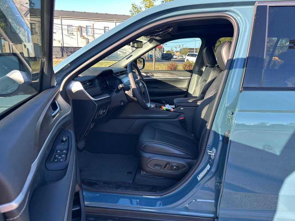 New 2027 Jeep Grand Cherokee L Limited AWD/4WD image 10