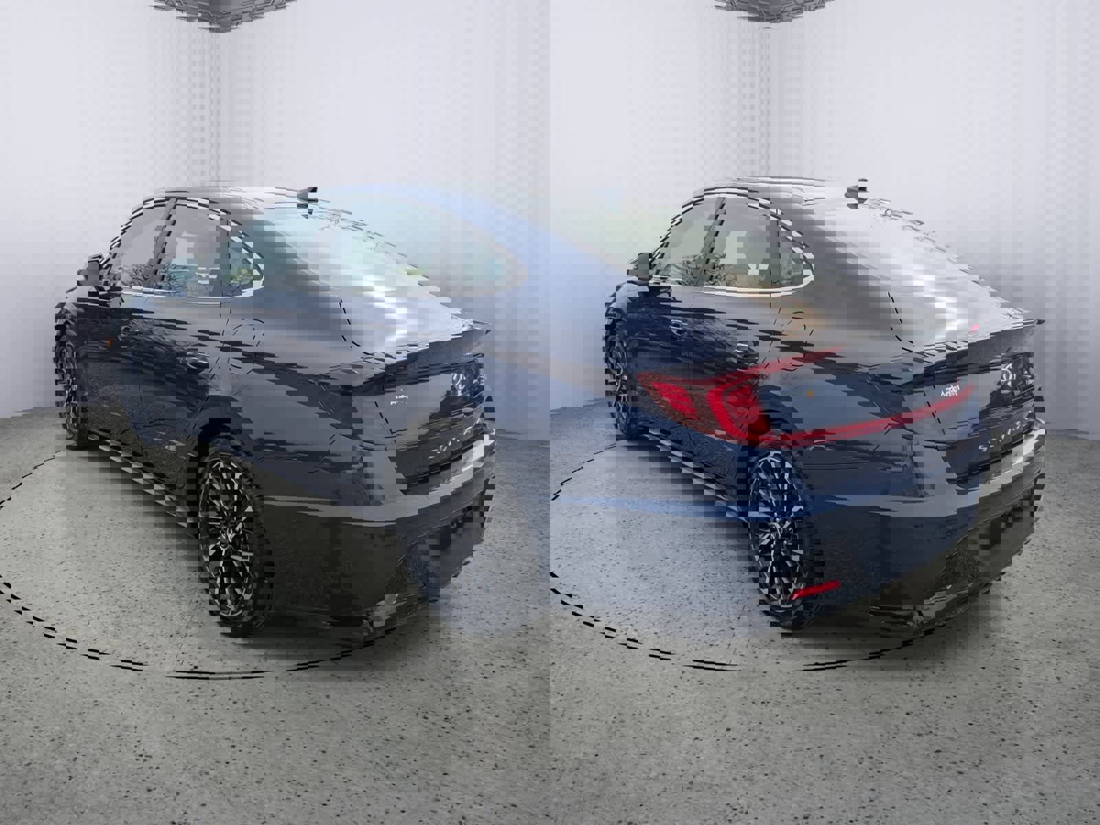 Used 2021 Hyundai Sonata Limited w/ Preferred Accessory Package image 4