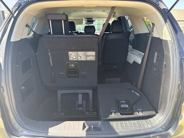 Used 2024 Kia Carnival LX image 12