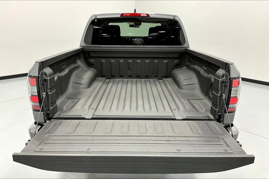 Used 2024 Nissan Frontier SV AWD/4WD image 35