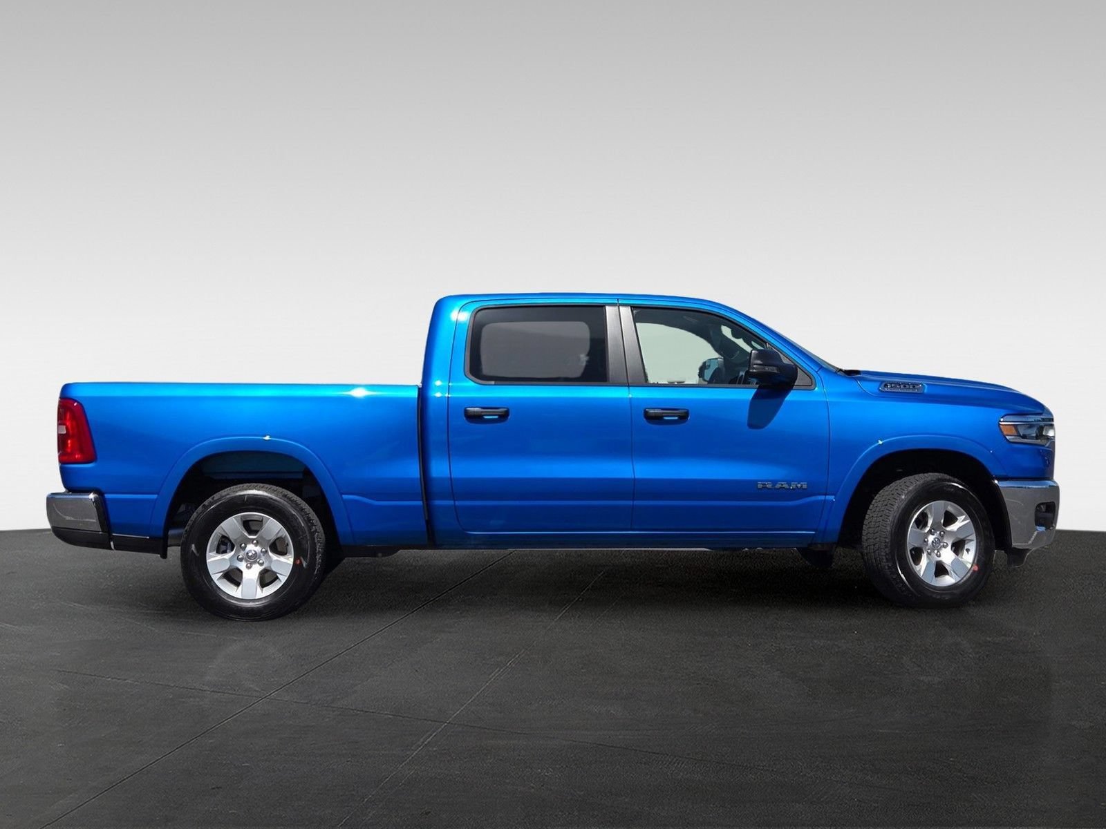 New 2026 RAM 1500 Big Horn AWD/4WD image 4