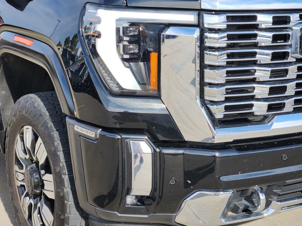 Used 2024 GMC Sierra 2500 Denali image 13
