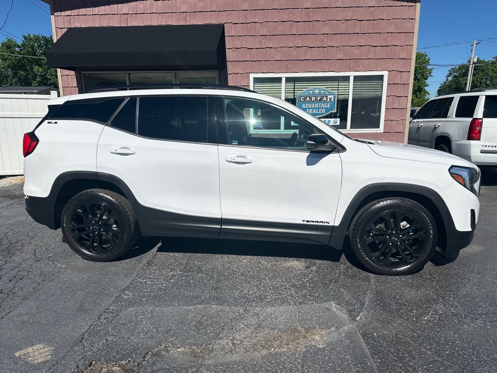 Used 2021 GMC Terrain SLE w/ Driver Convenience Package FWD image 7