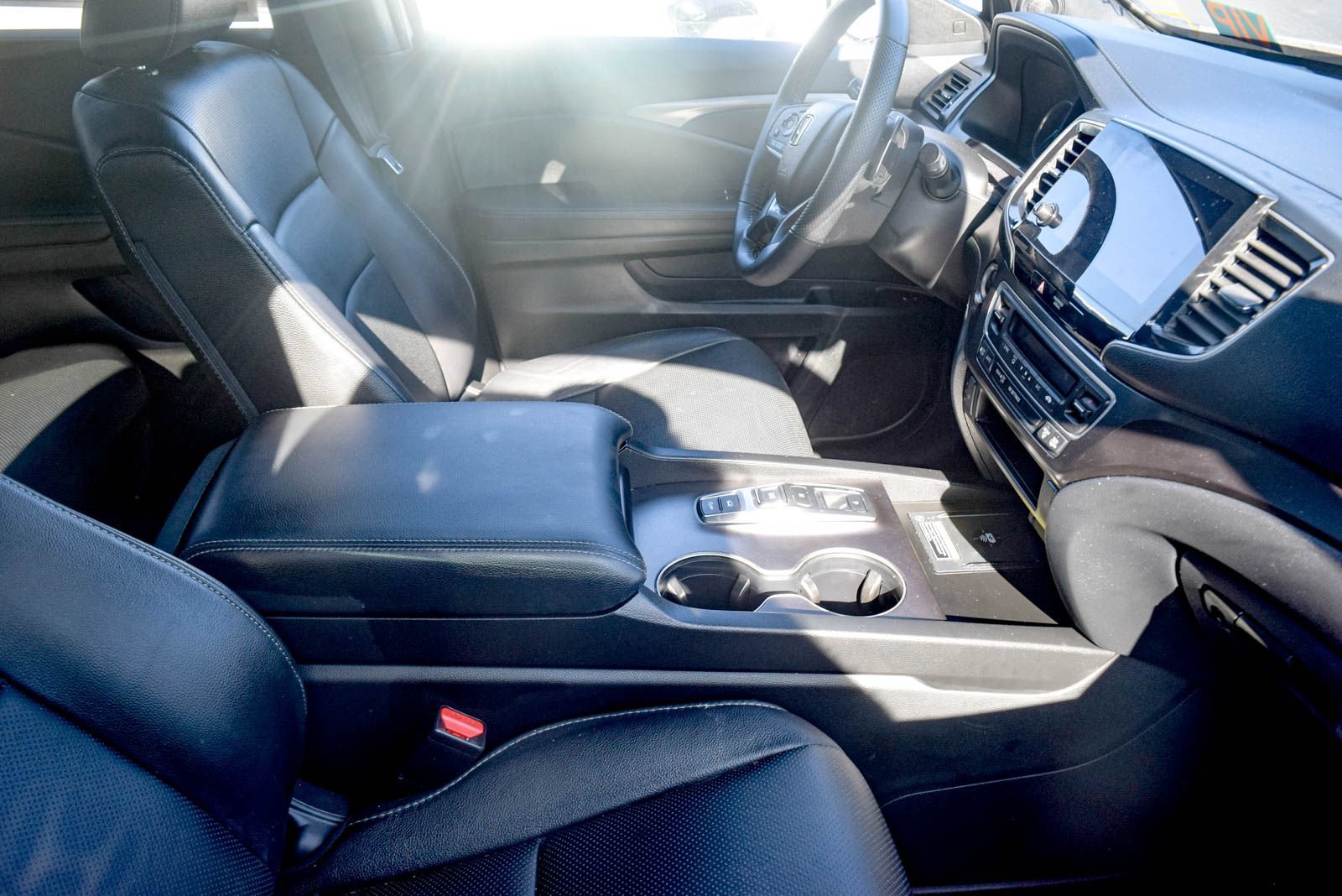 Used 2025 Honda Passport EX-L image 19