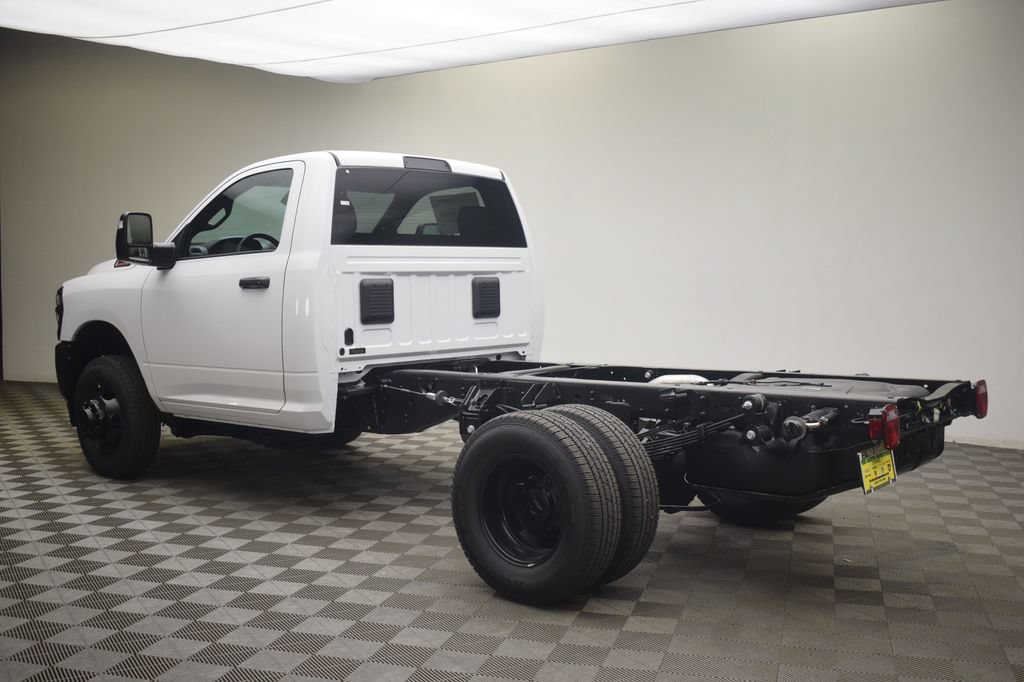 New 2026 RAM 3500 Tradesman AWD/4WD image 13