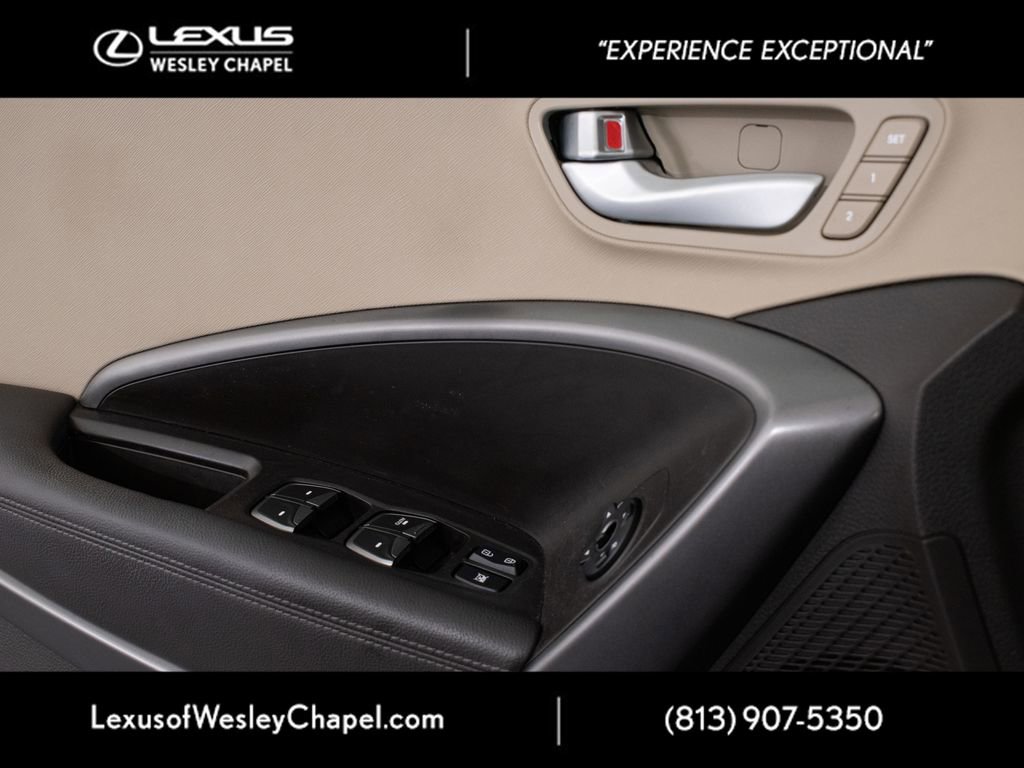 Used 2014 Hyundai Santa Fe Sport 2.0T w/ Technology Package 05 FWD image 33
