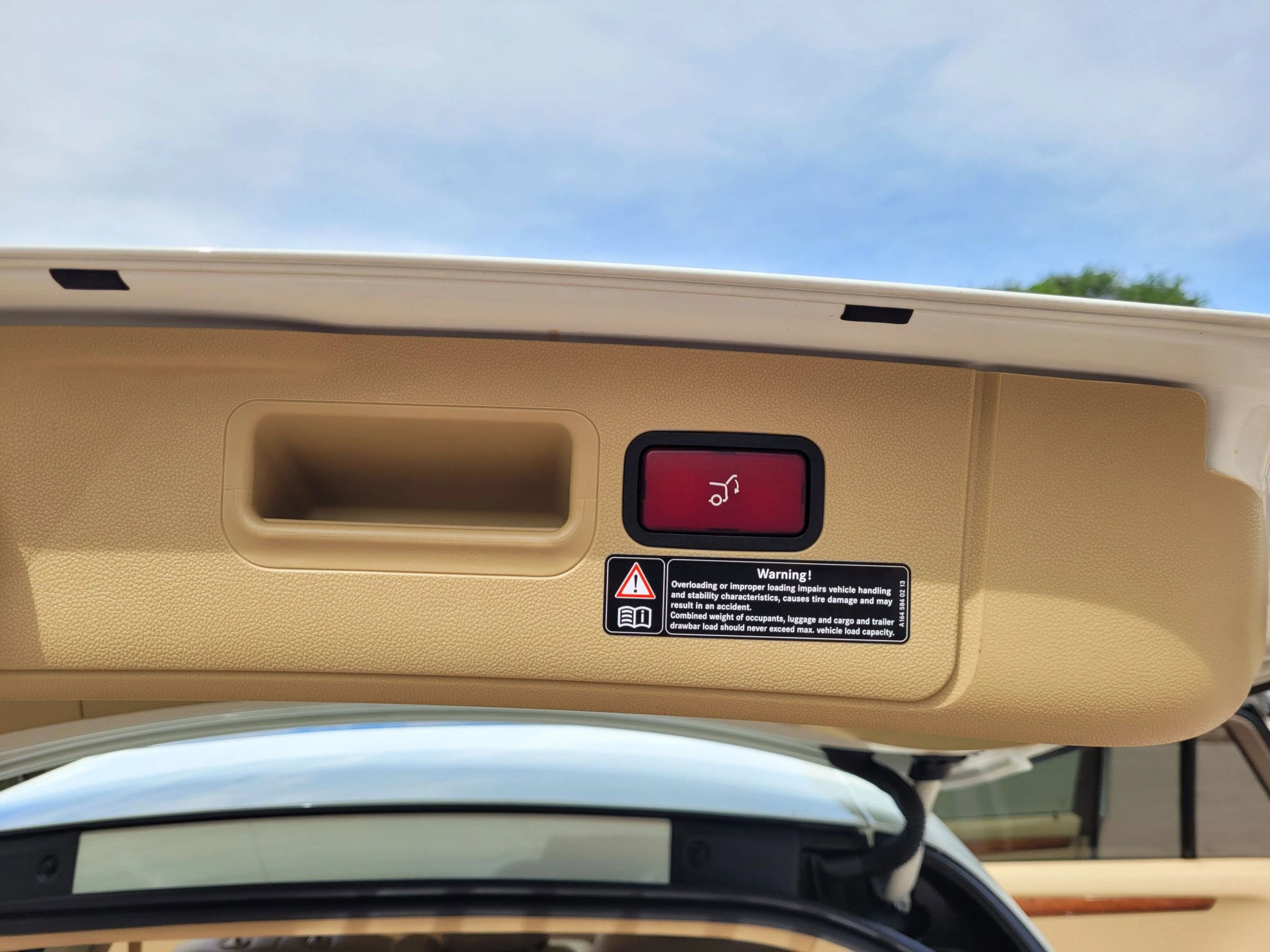 Used 2009 Mercedes-Benz R 350 4MATIC image 12