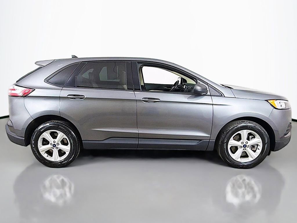 Used 2022 Ford Edge SE image 11
