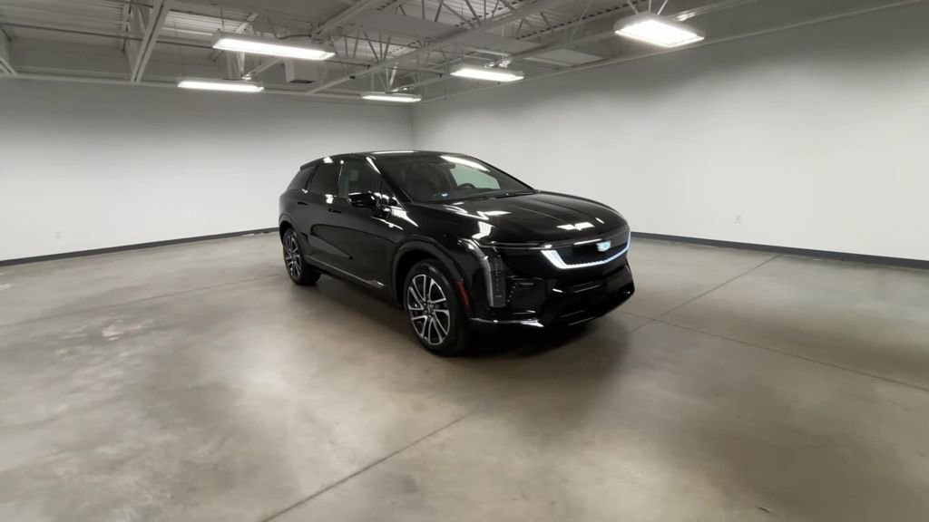 New 2026 Cadillac Optiq Sport 1 image 52