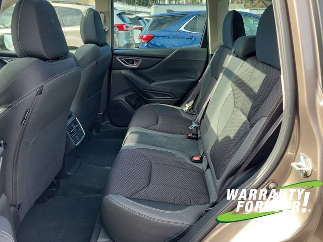 Used 2023 Subaru Forester Premium image 16