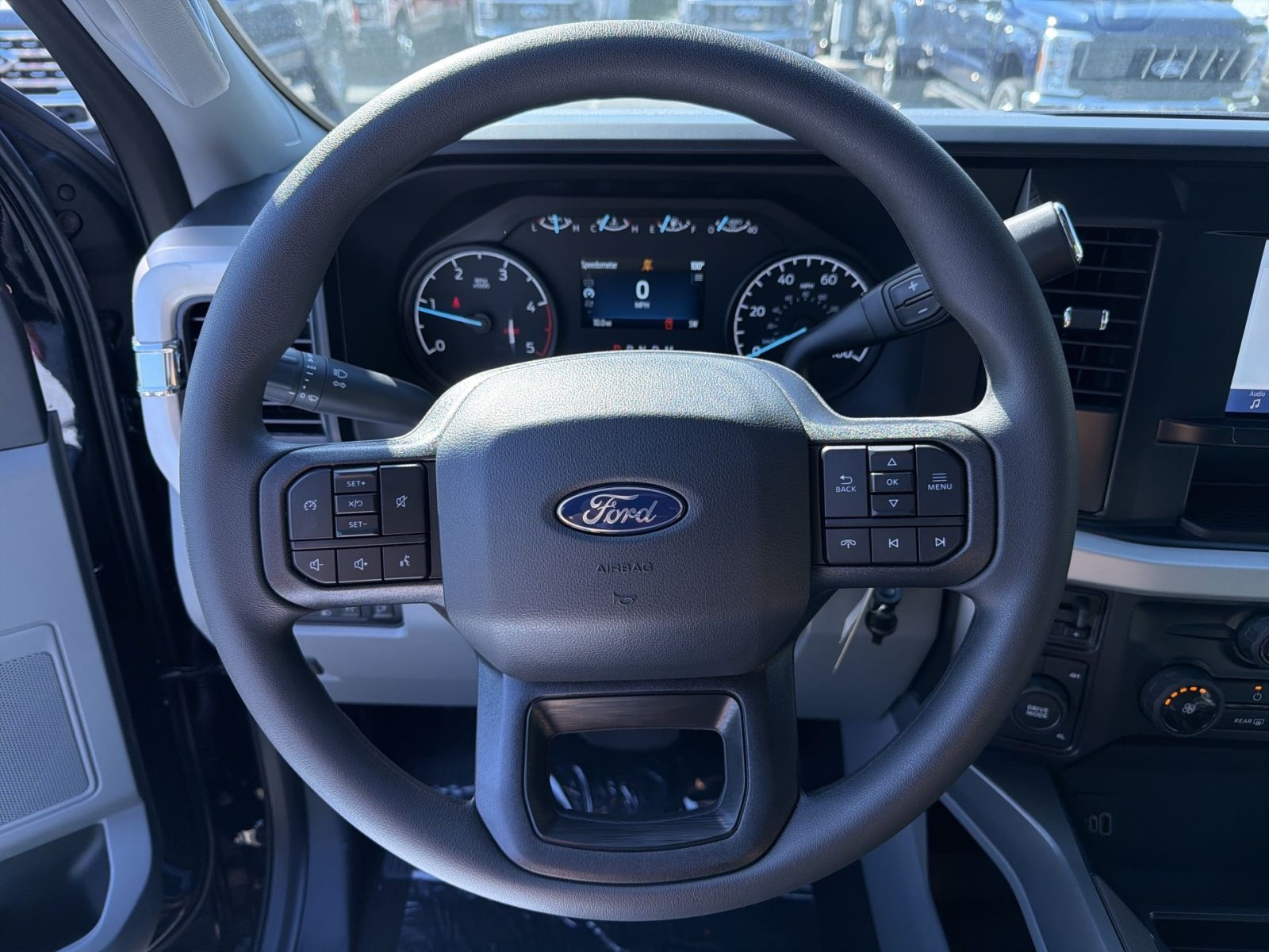 New 2027 Ford F450 XLT w/ 360-Degree Camera Package AWD/4WD image 25