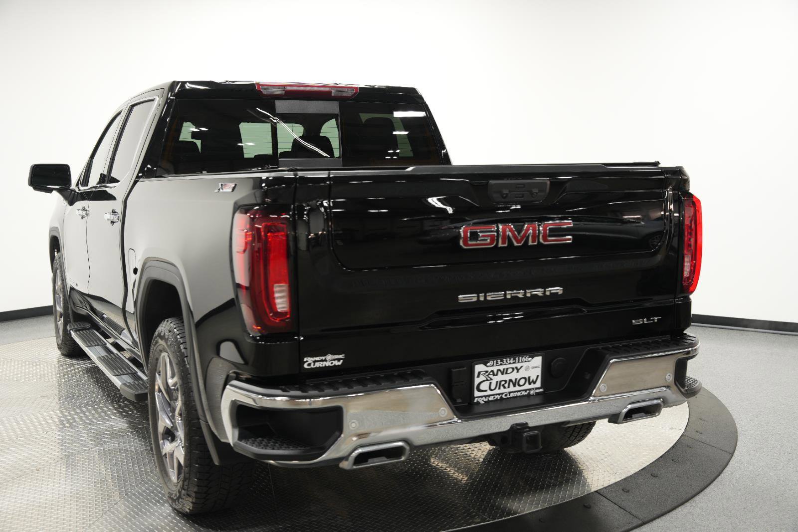 Used 2026 GMC Sierra 1500 SLT w/ SLT Premium Plus Package image 5