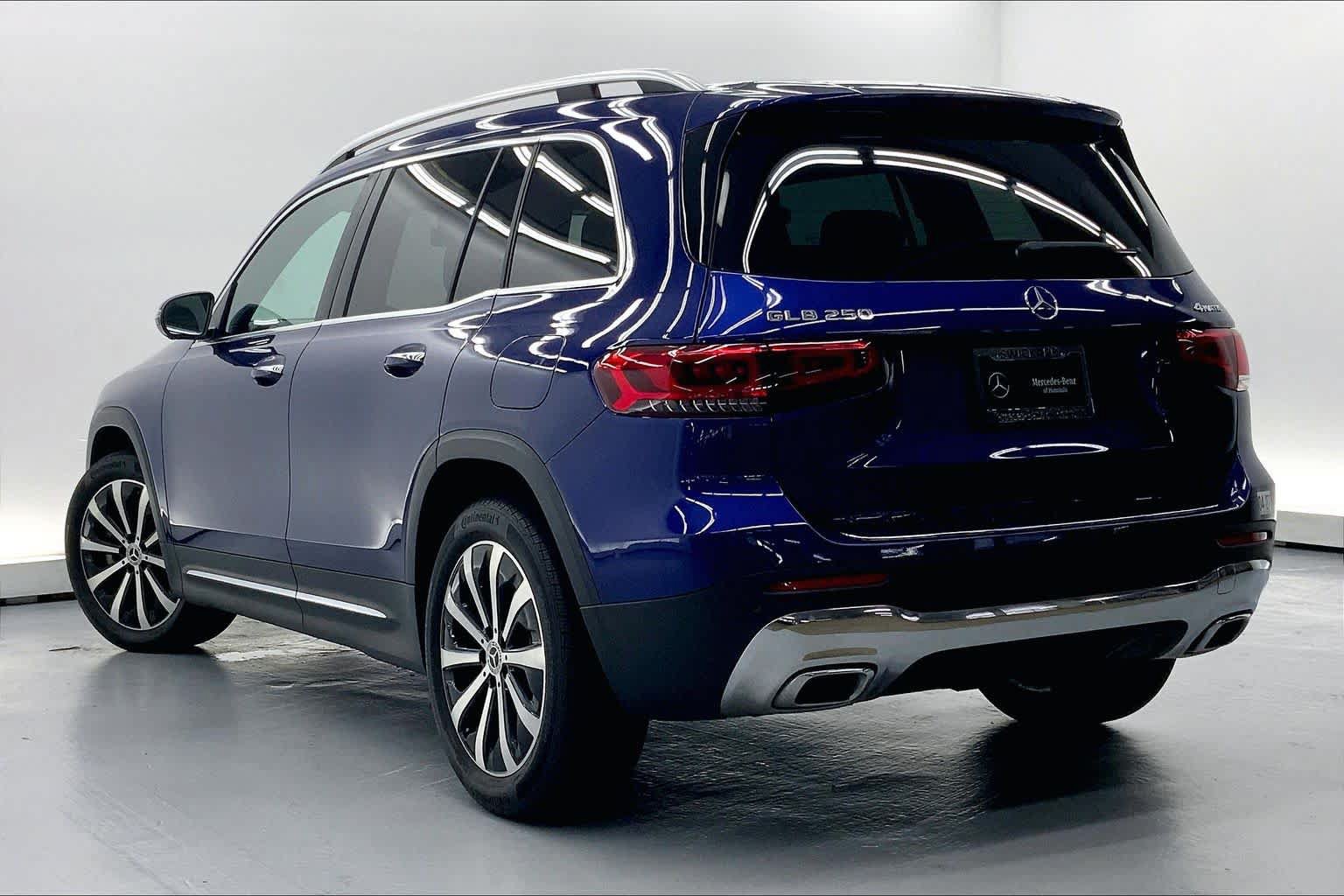 Certified 2022 Mercedes-Benz GLB 250 4MATIC image 2