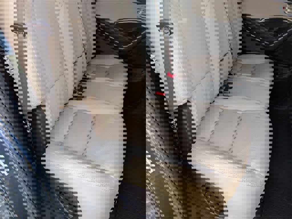 Used 2015 Hyundai Santa Fe GLS w/ Option Group 02 image 21