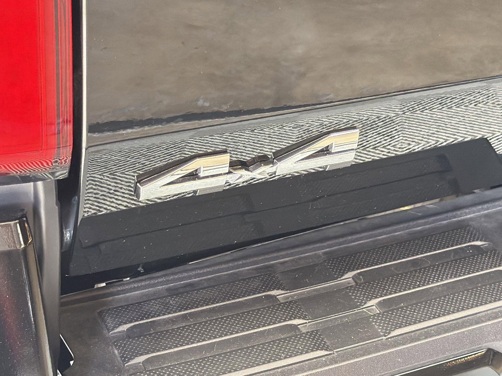 Used 2025 Toyota Tacoma SR5 image 29