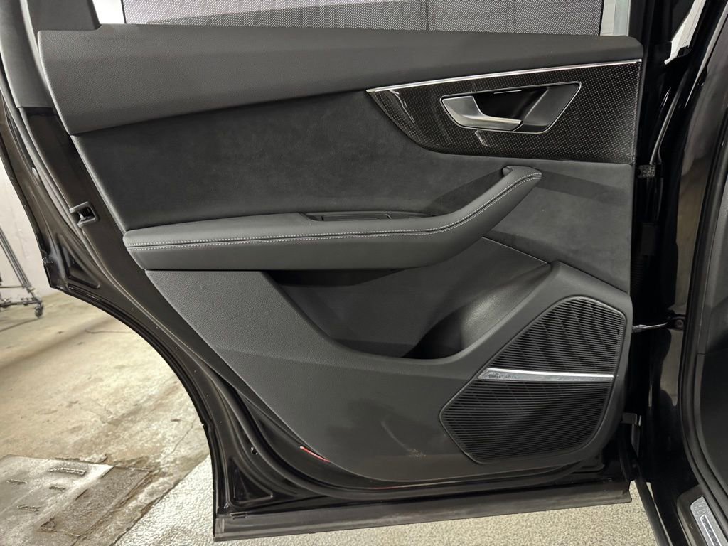 Used 2023 Audi SQ7 Prestige image 47