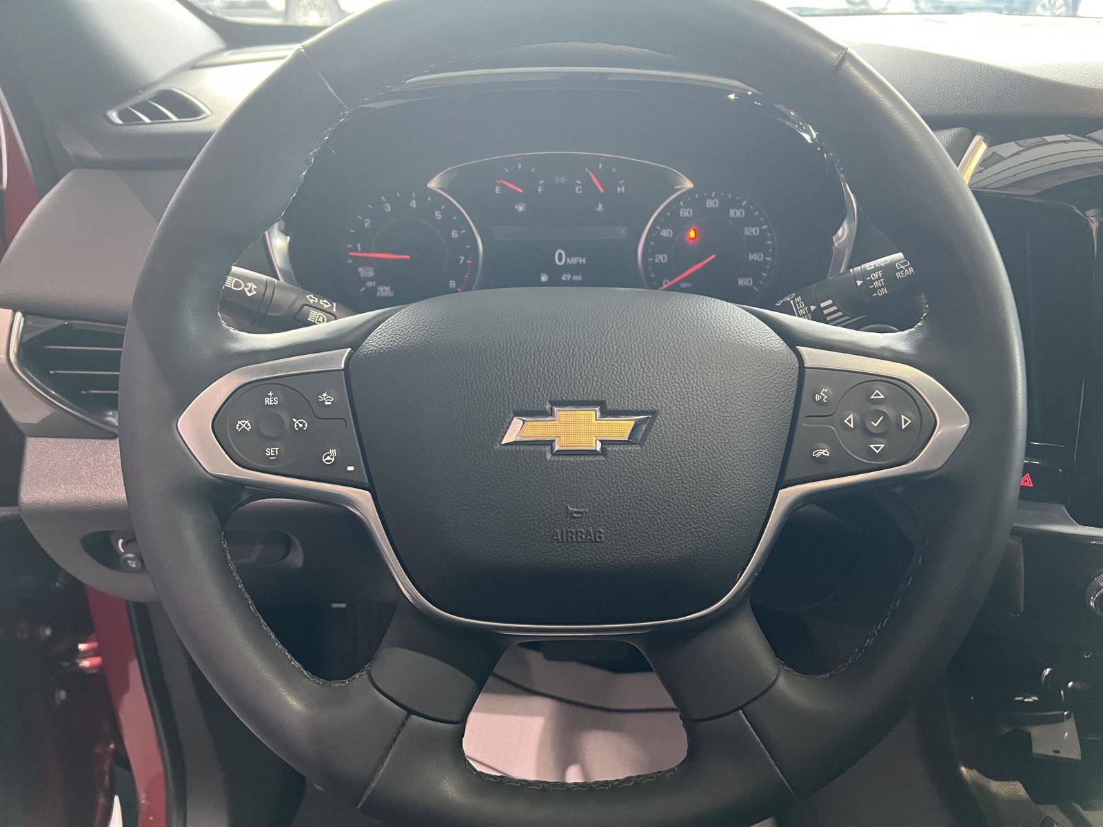 Used 2023 Chevrolet Traverse LT AWD/4WD image 16