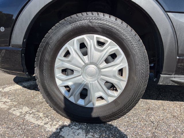 Certified 2025 Ford Transit 350 XLT RWD image 16