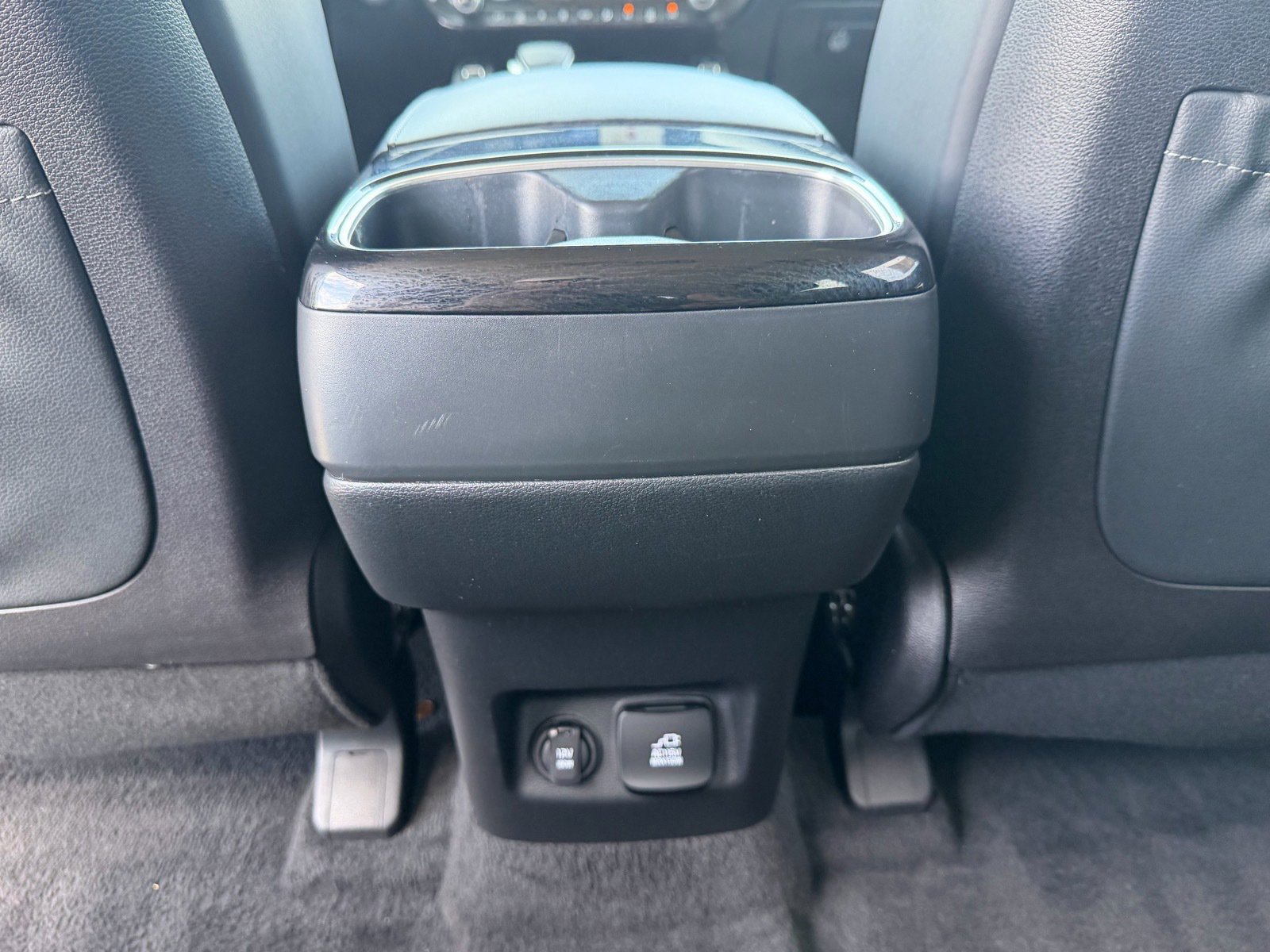 Used 2025 Kia Telluride SX Prestige image 18