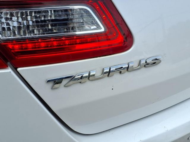 Used 2014 Ford Taurus Limited FWD image 9