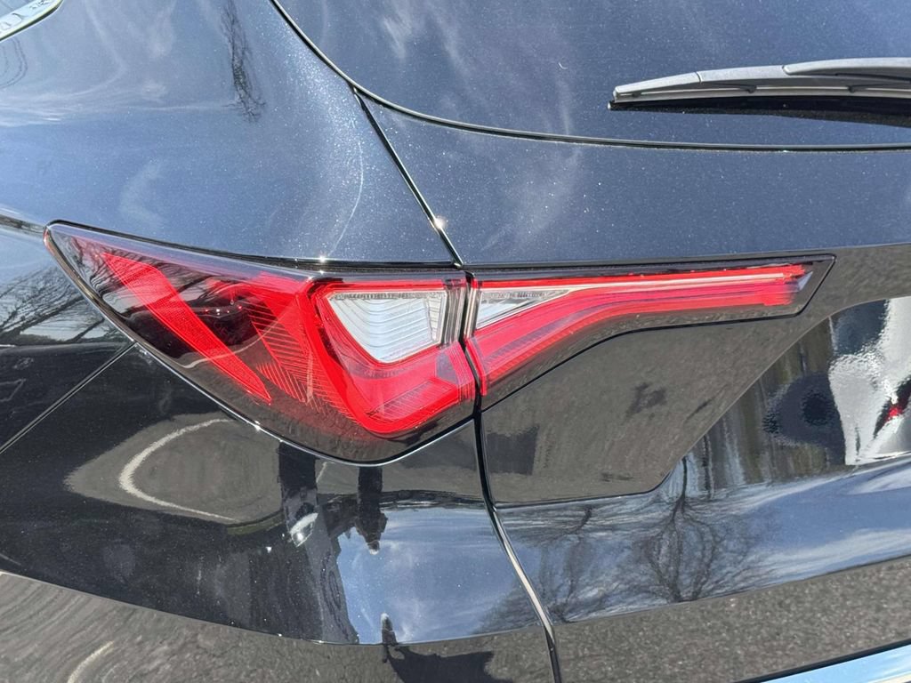Certified 2024 Acura MDX SH-AWD w/ Technology Package image 9