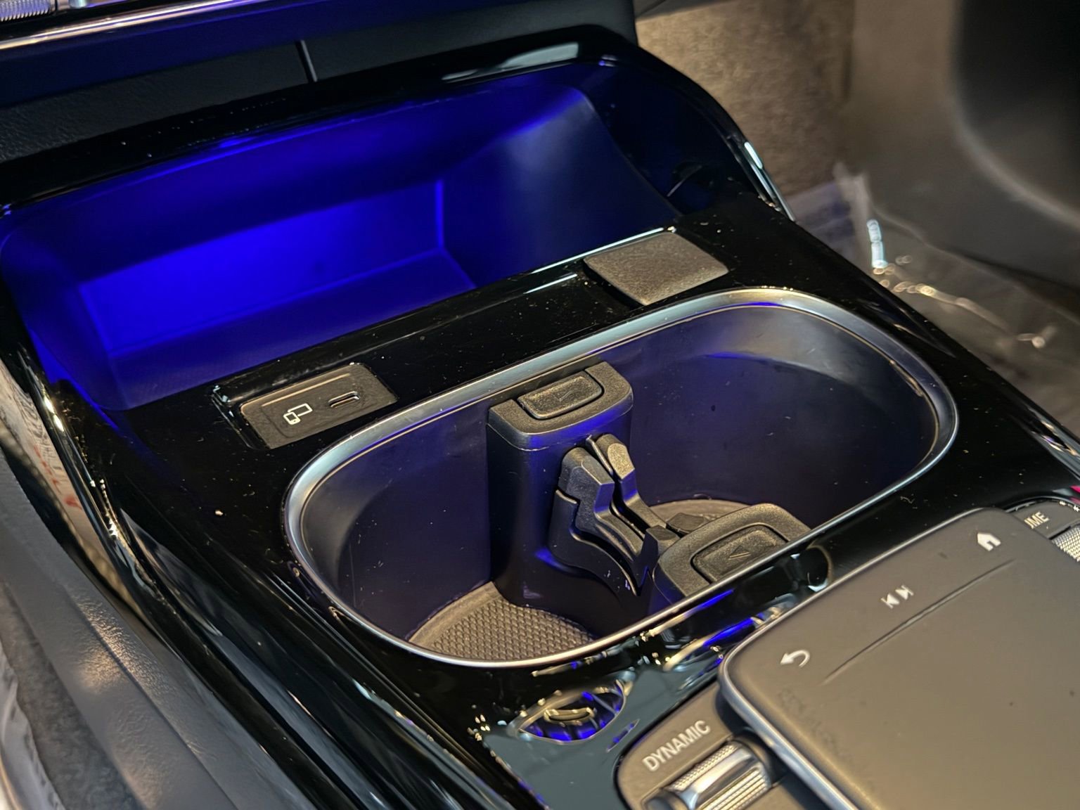 Certified 2022 Mercedes-Benz CLA 35 AMG 4MATIC image 33