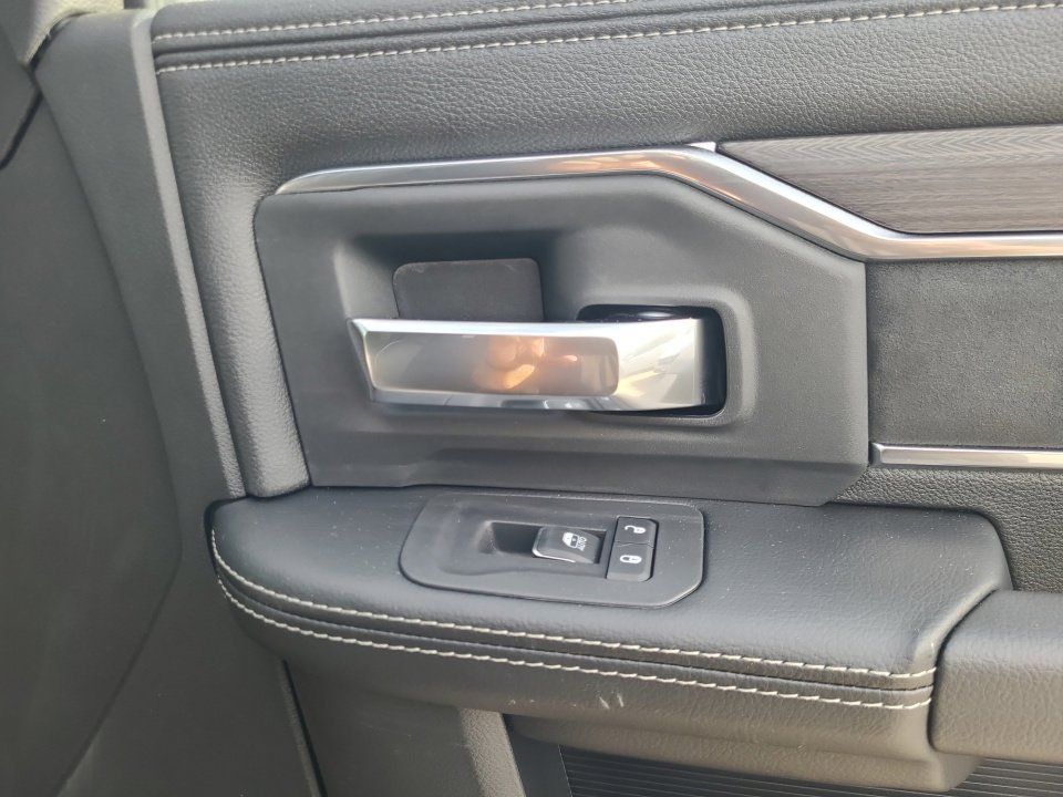 New 2026 RAM 2500 Laramie w/ Night Edition image 31