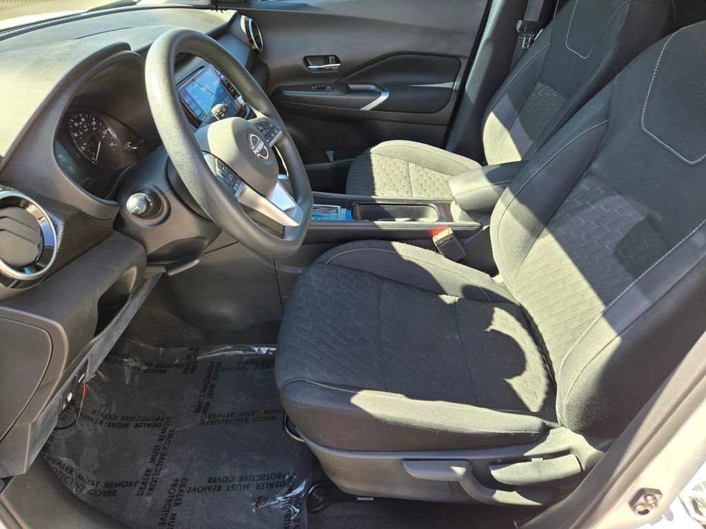 Certified 2022 Nissan Kicks SV FWD image 10
