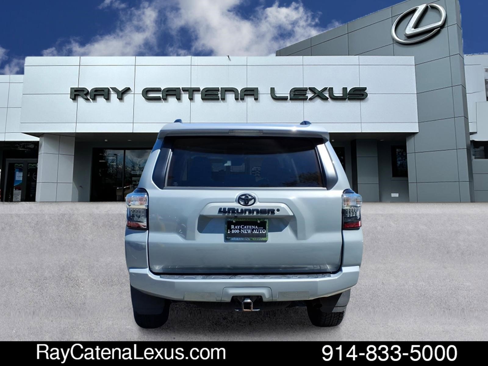 Used 2021 Toyota 4Runner Limited AWD/4WD image 5