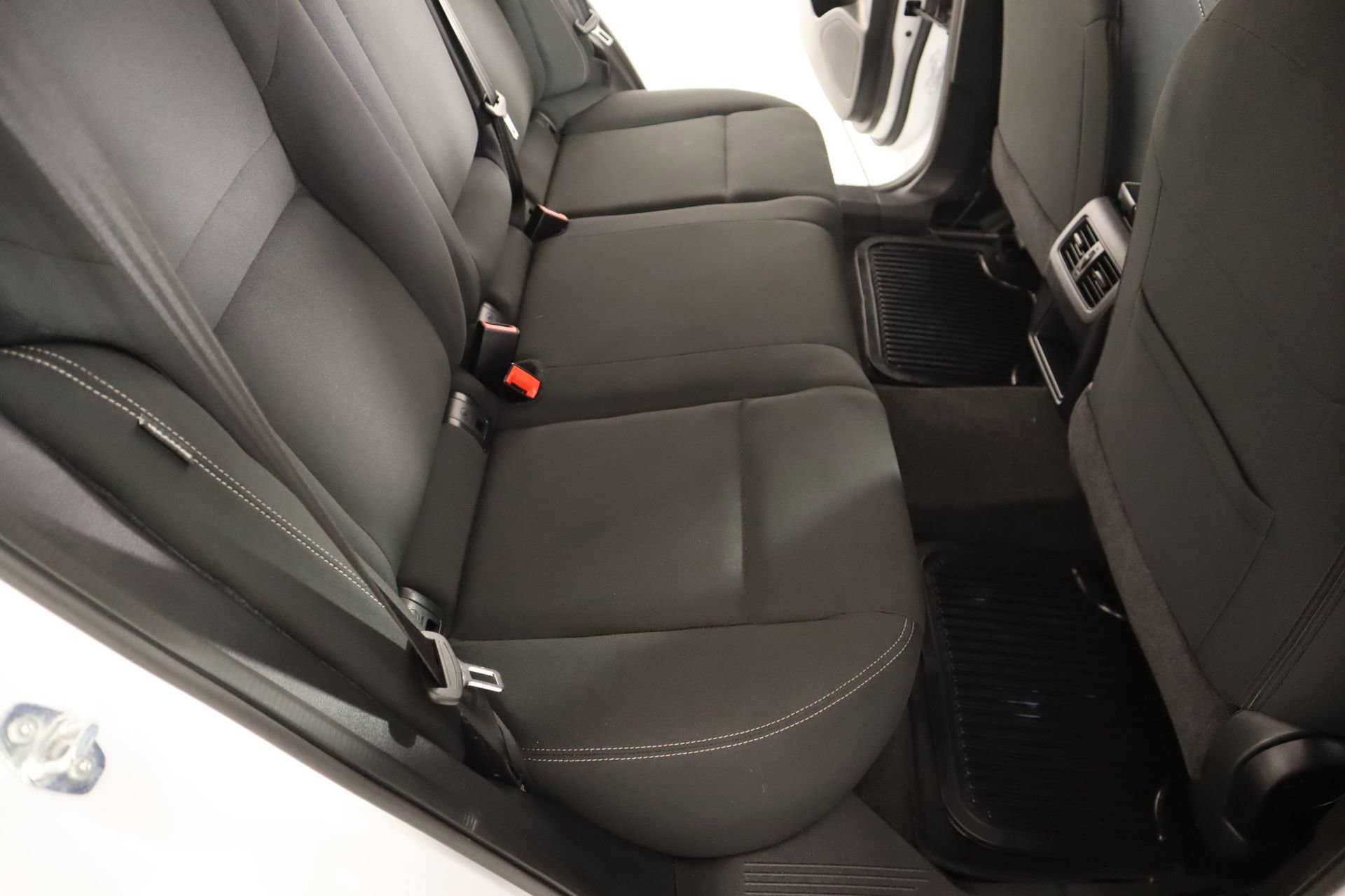 Used 2024 Nissan Rogue S image 13