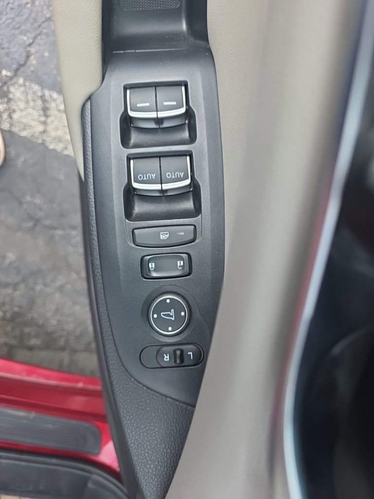Used 2022 Honda Accord LX image 12