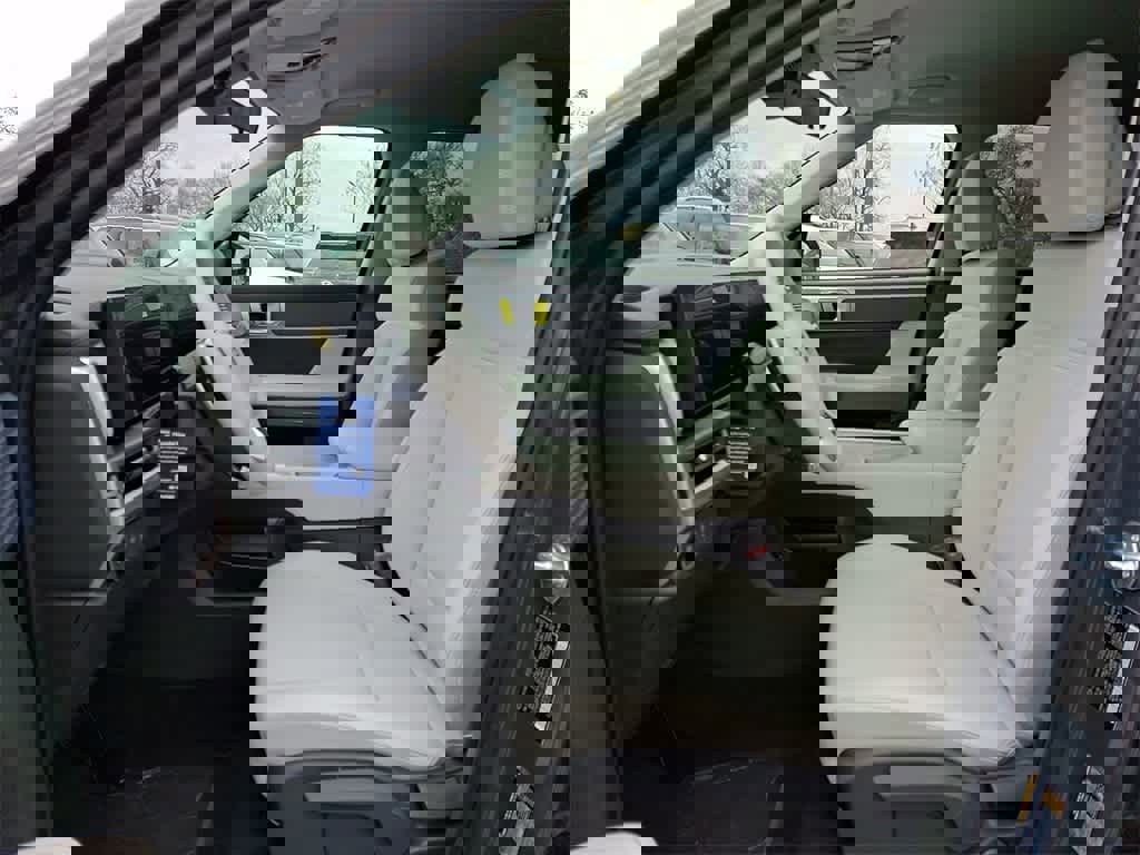 New 2026 Hyundai Santa Fe SE image 12