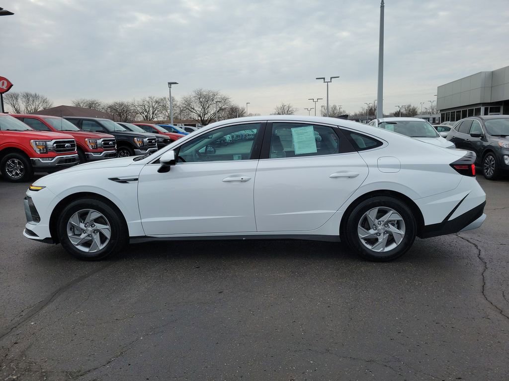 Used 2025 Hyundai Sonata SE image 7