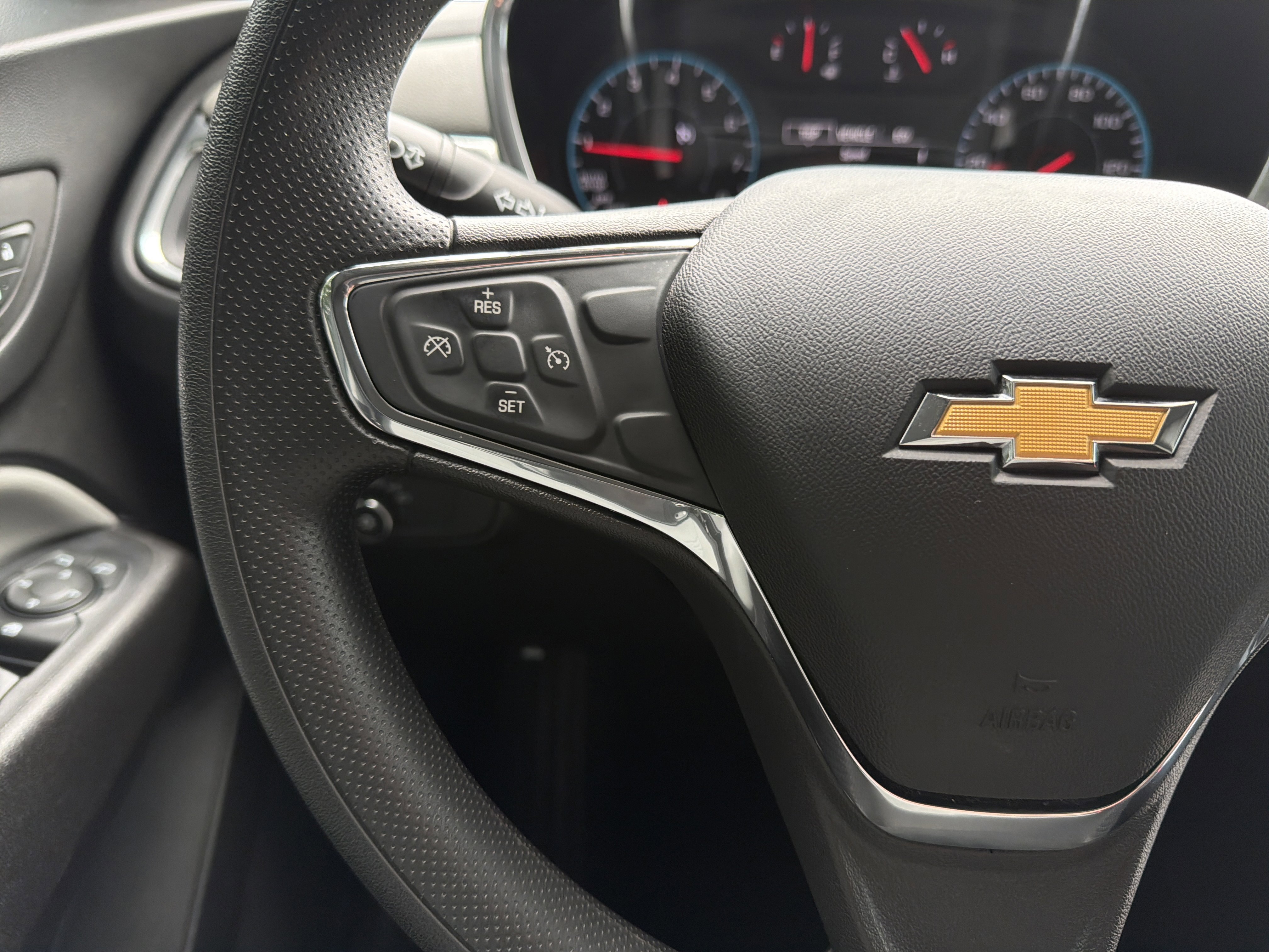 Used 2019 Chevrolet Equinox LS w/ LS Convenience Package FWD image 19