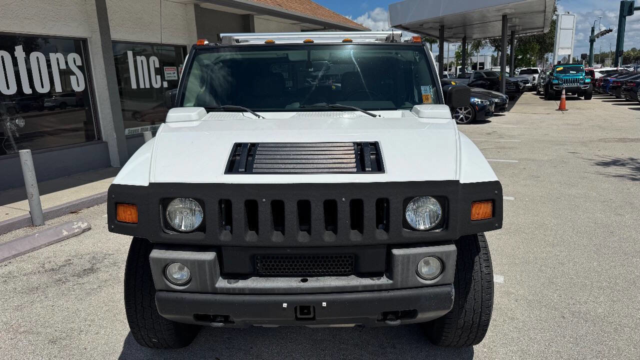 Used 2004 HUMMER H2 w/ Preferred Equipment Group image 2