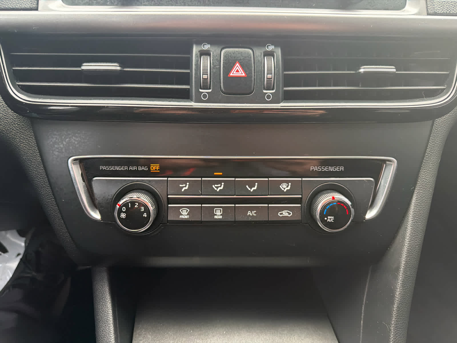 Used 2017 Kia Optima LX w/ Option Group 014 image 25